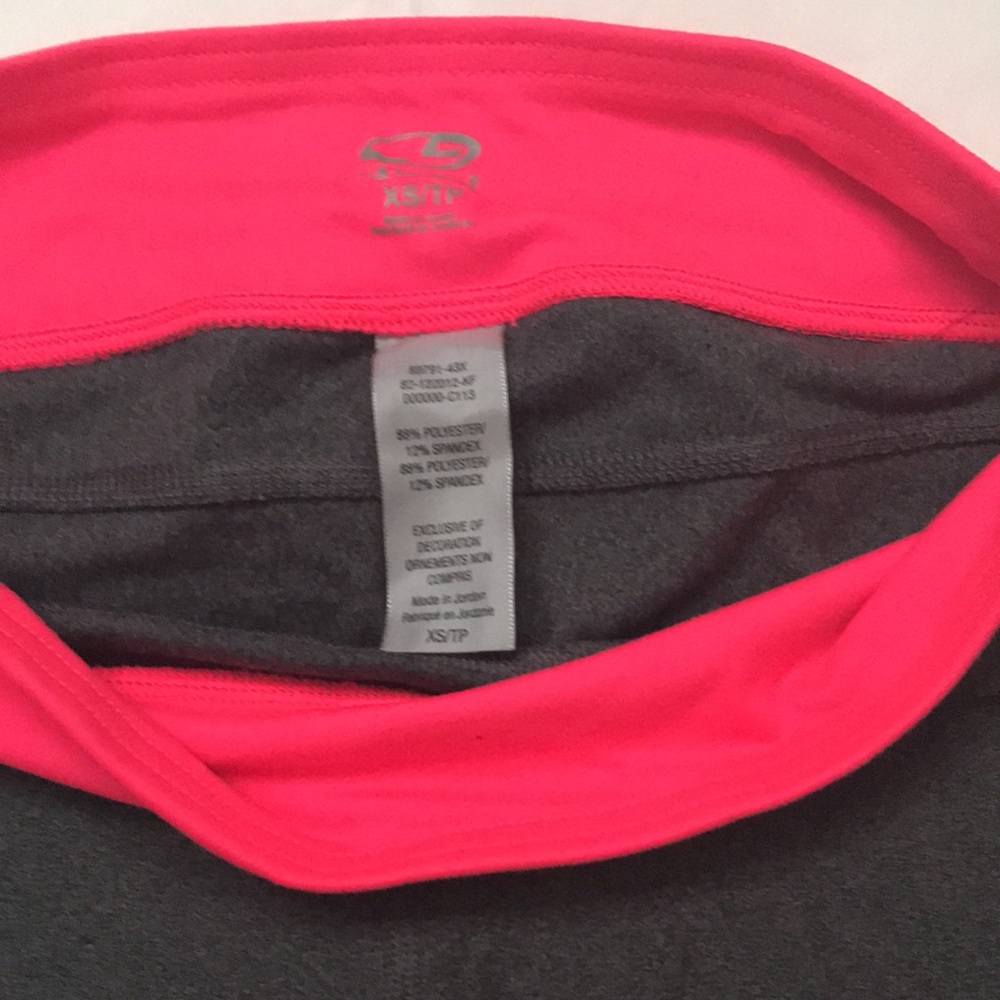 Champion Shorts - Picture 2 of 4